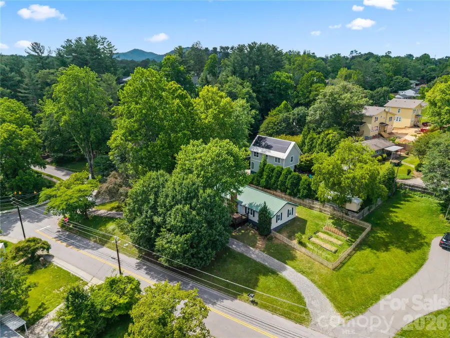 589 Sand Hill Road, Asheville, NC 28806 - #2