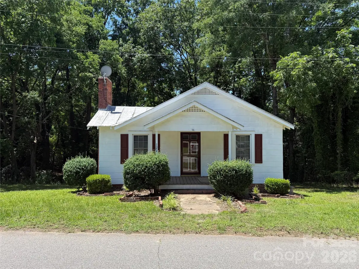 122 E Hargrave Street, Wadesboro, NC 28170 - #1