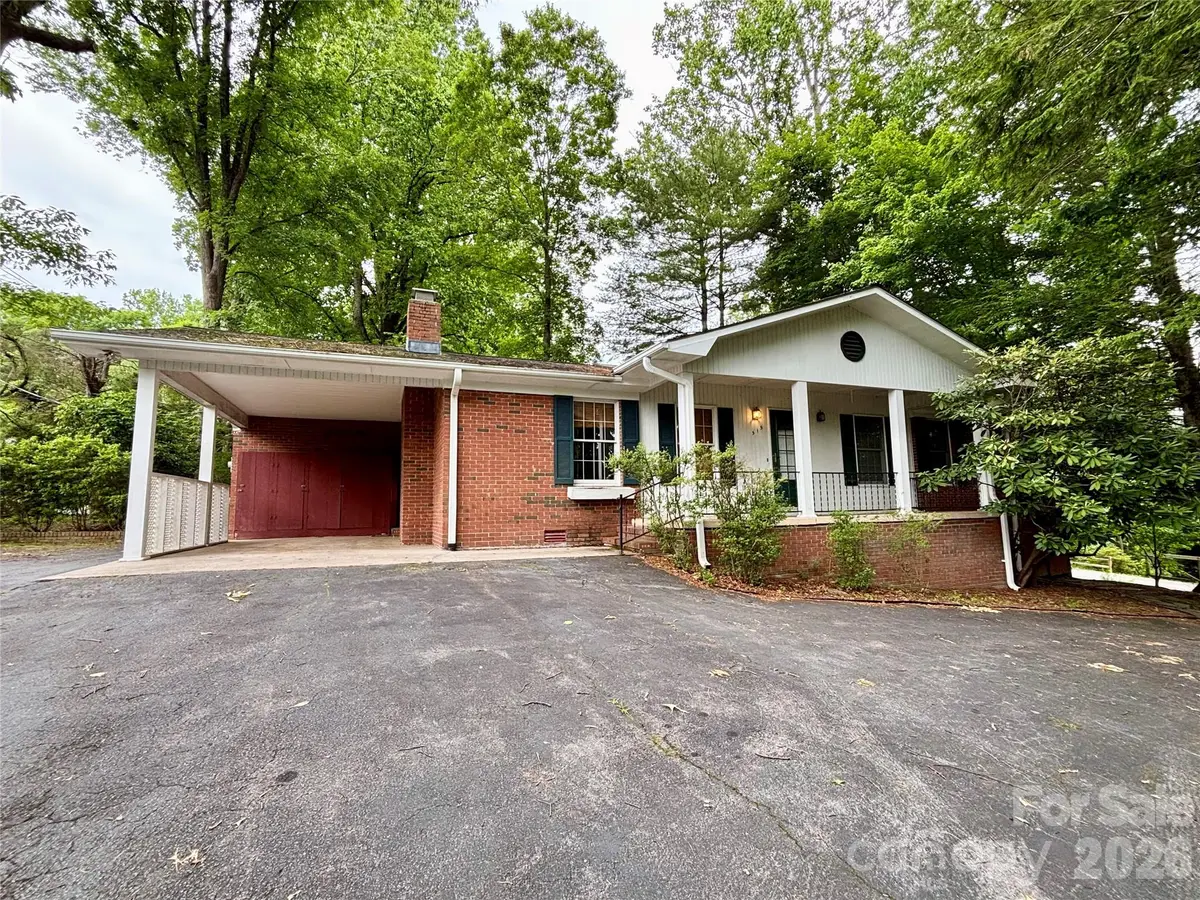 515 Lake Drive, Hendersonville, NC 28739 - #1