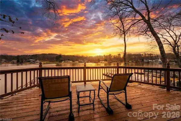 1250 Lake Drive #9, Lexington, NC 27292