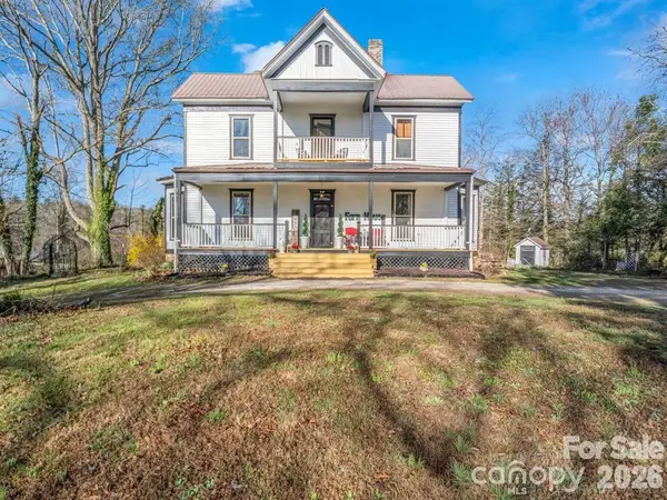 219 Stoney Mountain Road, Hendersonville, NC 28791
