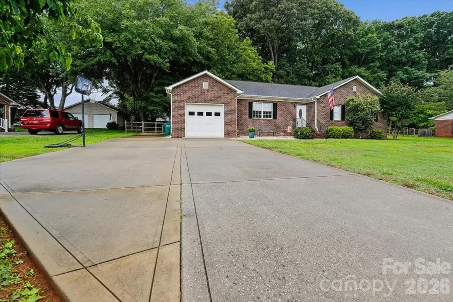10821 S Hampton Drive, Charlotte, NC 28227 - #2