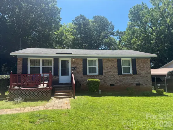 2609 Alleghany Street, Charlotte, NC 28208