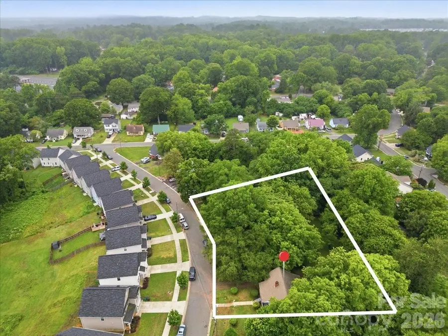 8512, 8516, 8520 Colgate Circle, Charlotte, NC 28214 - #3
