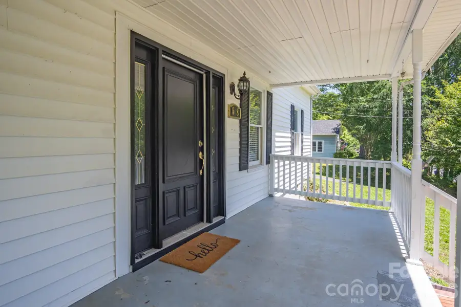 638 W Main Extension, Lincolnton, NC 28092 - #3