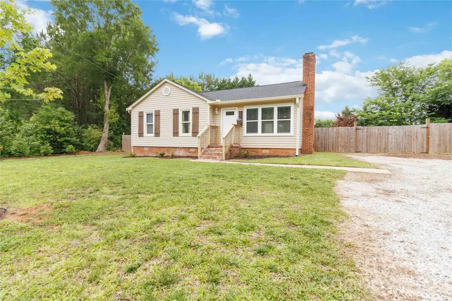 992 Twin Lakes Road, Rock Hill, SC 29732 - #2