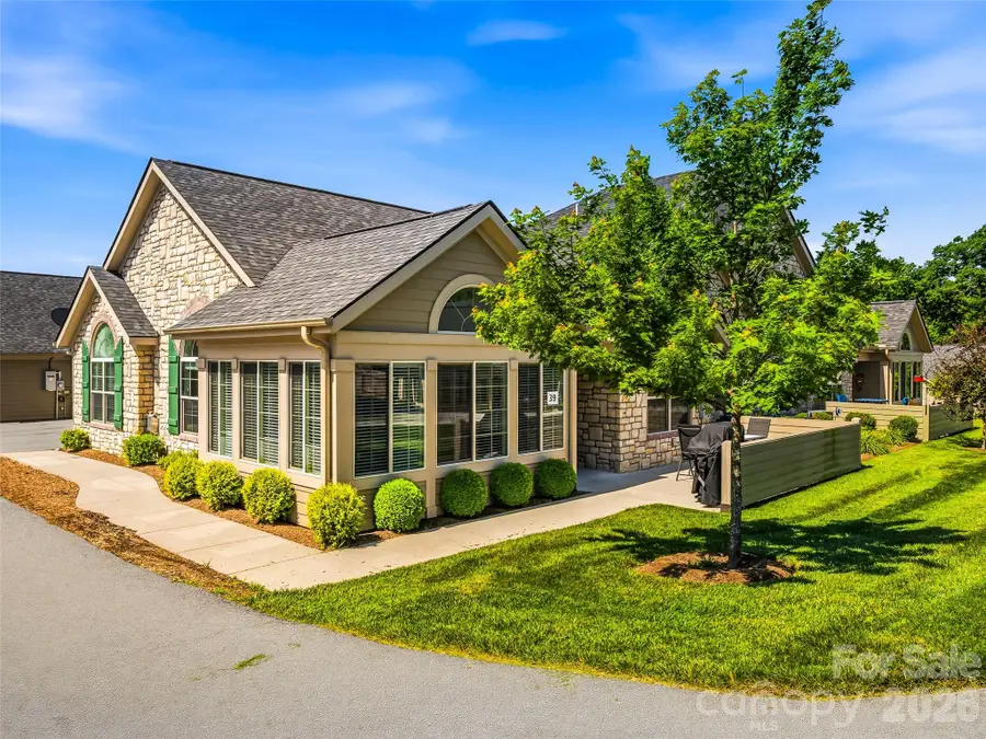 39 Braeburn Way, Flat Rock, NC 28731 - #3