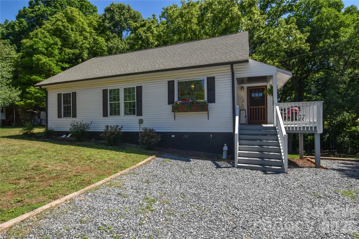 345 W Lowrance Avenue, Mooresville, NC 28115 - #1