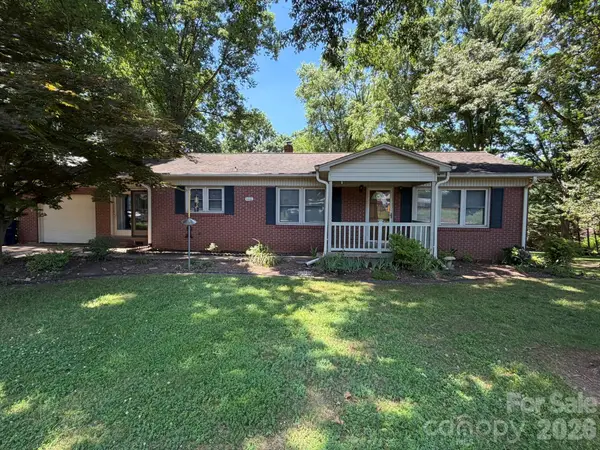 110 1st Street Place Se, Conover, NC 28613