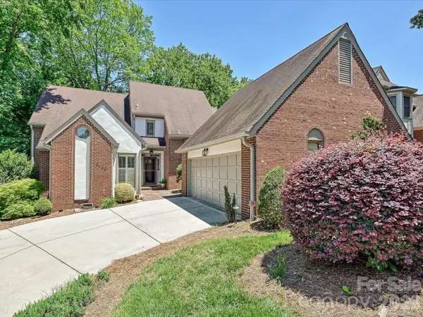 5203 Rustlewood Lane, Charlotte, NC 28226