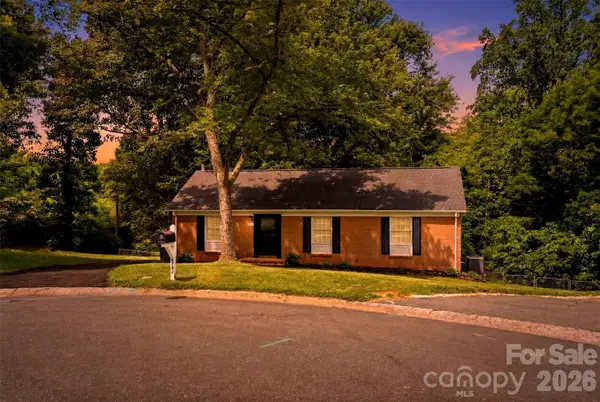6742 Wild Turkey Lane, Charlotte, NC 28214