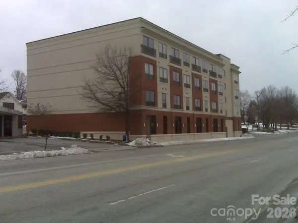 411 W Washington Street #208, Greensboro, NC 27401