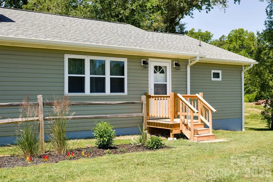1625 Us 601 Highway, Yadkinville, NC 27055 - #2