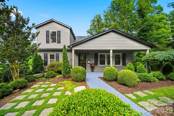 418 Arlington Circle Nw, Lenoir, NC 28645