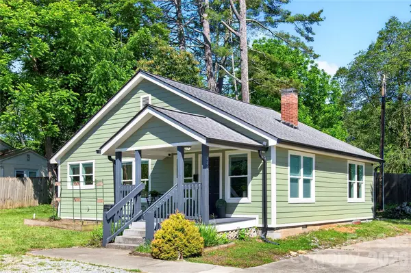 440 Carolina Avenue, Brevard, NC 28712