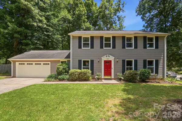 8211 Mahogany Drive, Charlotte, NC 28227