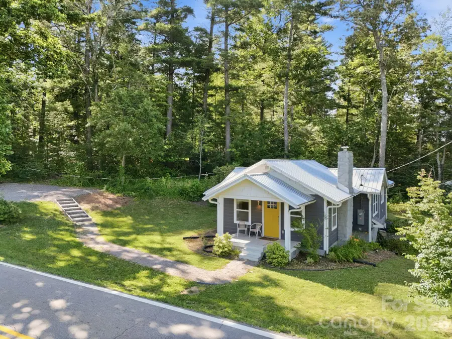 15 Old Fort Road, Fairview, NC 28730 - #3