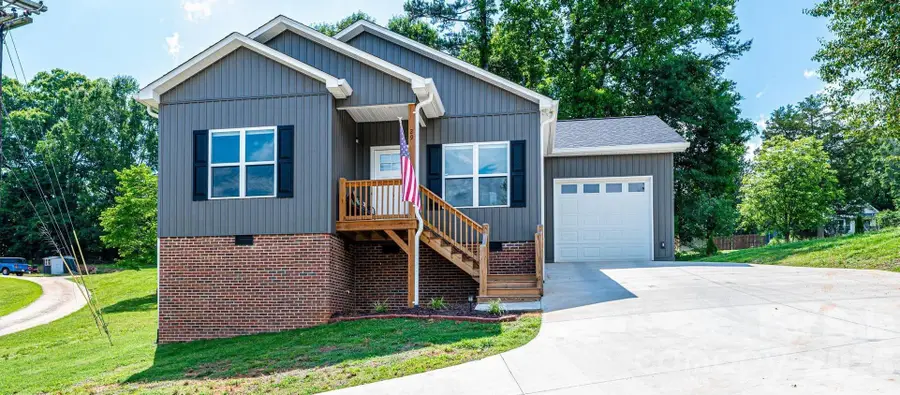 29 Central Avenue, Granite Falls, NC 28630 - #2