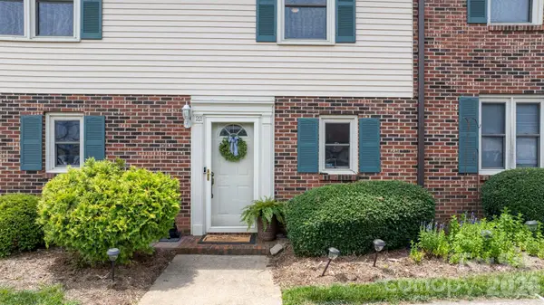 1330 5th Street Ne #22, Hickory, NC 28601