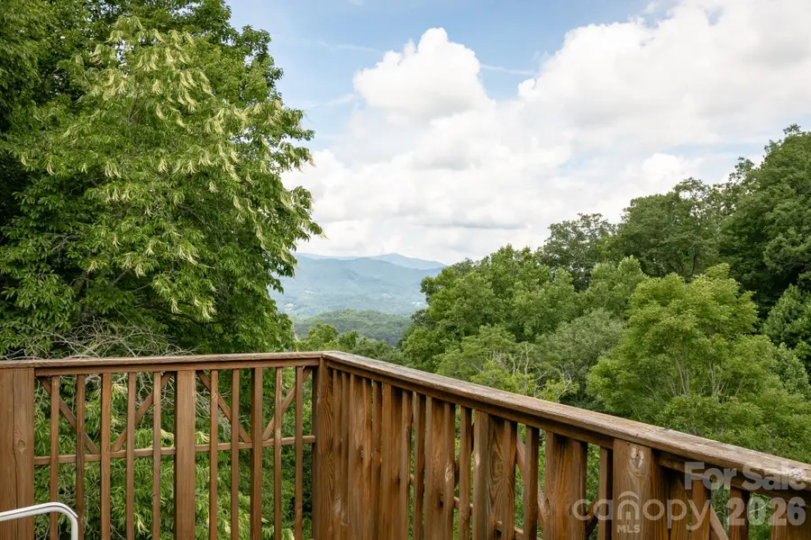 222 Creekside Way #D/301, Burnsville, NC 28714 - #2