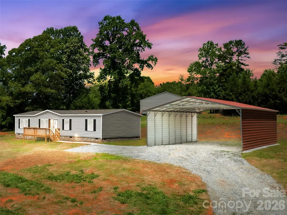 4051 10th Avenue Drive Sw, Hickory, NC 28602 - #1