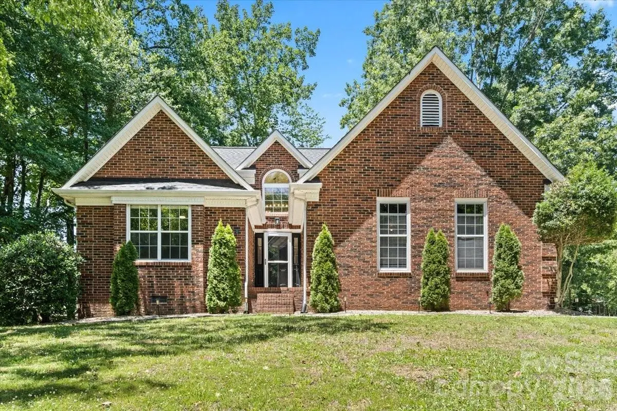 100 Diamond Drive, Mooresville, NC 28117 - #1