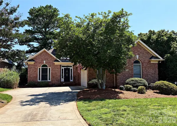 17120 Players Ridge Drive, Cornelius, NC 28031