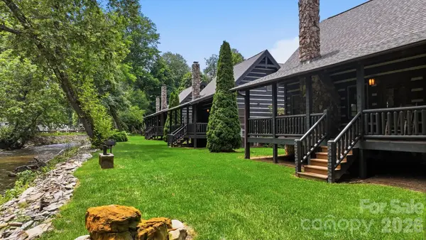 62 Rachels Circle, Maggie Valley, NC 28751