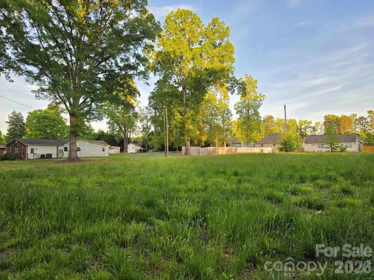 9916 Ellisway Road, Charlotte, NC 28216 - #1