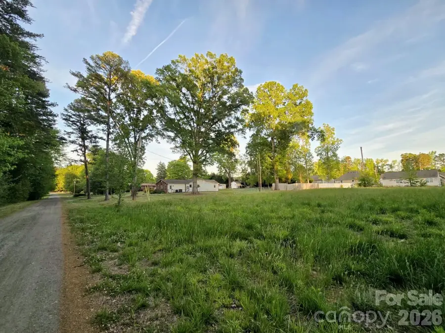 9916 Ellisway Road, Charlotte, NC 28216 - #3