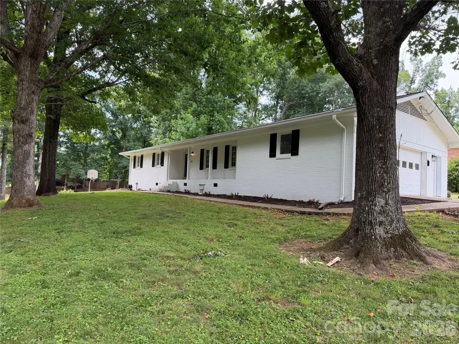 803 E 24th Street, Newton, NC 28658 - #2