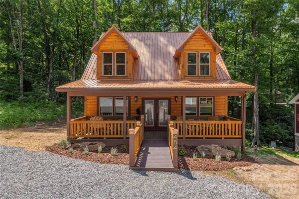 484 Twinbrook Lane, Maggie Valley, NC 28751