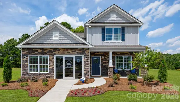 160 Piney Woods Road, Fletcher, NC 28732
