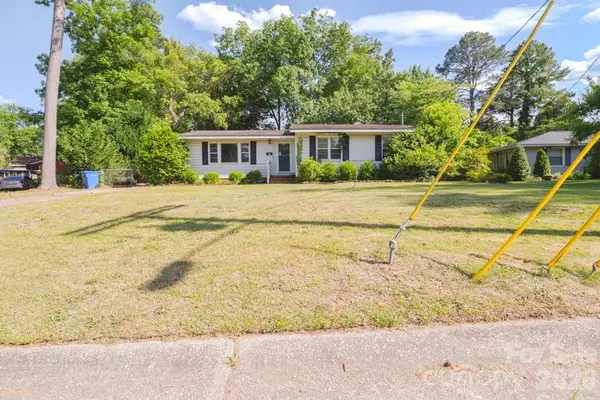 1809 Manteo Street, Fayetteville, NC 28303