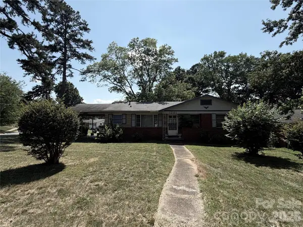 1201 Clanton Road, Charlotte, NC 28217