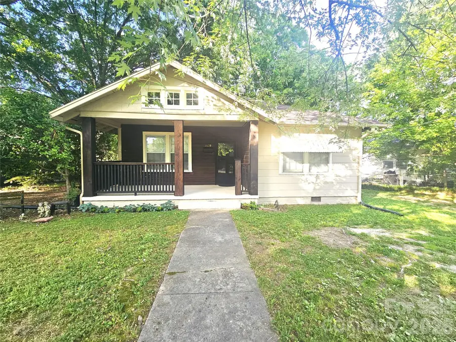 1129 W 5th Avenue, Gastonia, NC 28052 - #2