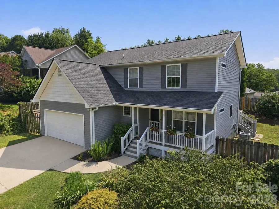 14 Grove Garden Avenue, Candler, NC 28715 - #3