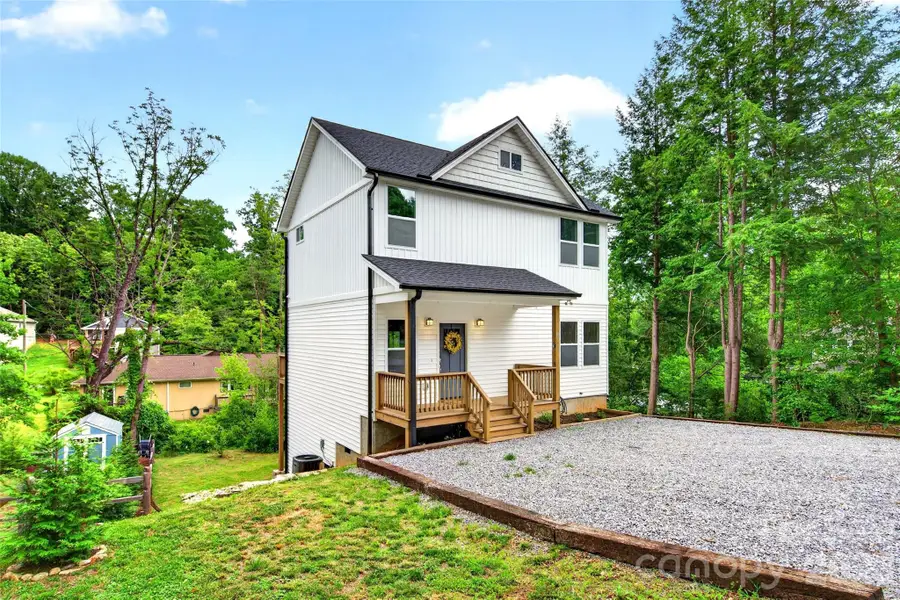 88 Walker Street, Black Mountain, NC 28711 - #2