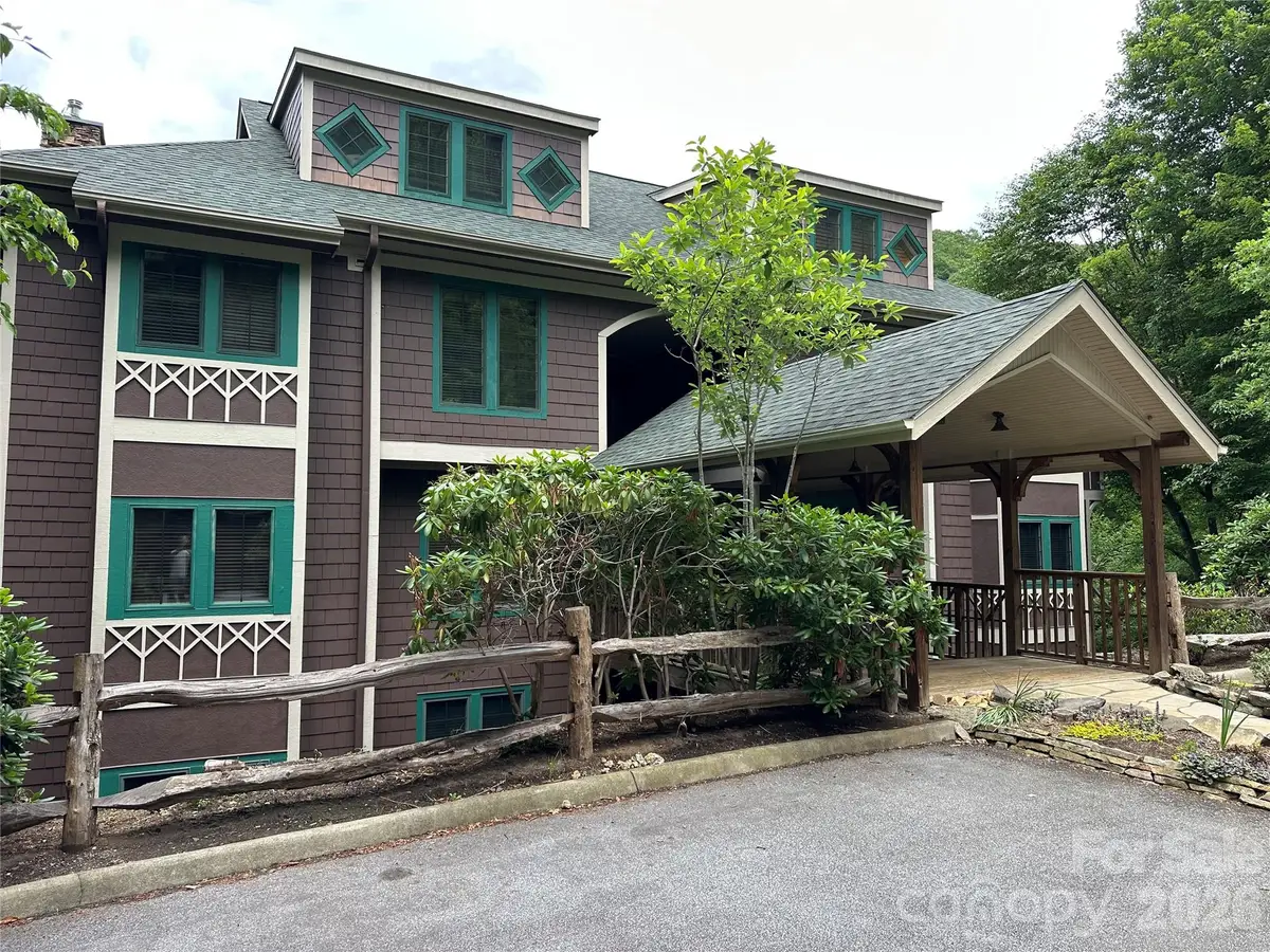 222 Creekside Way #D/101, Burnsville, NC 28714 - #1