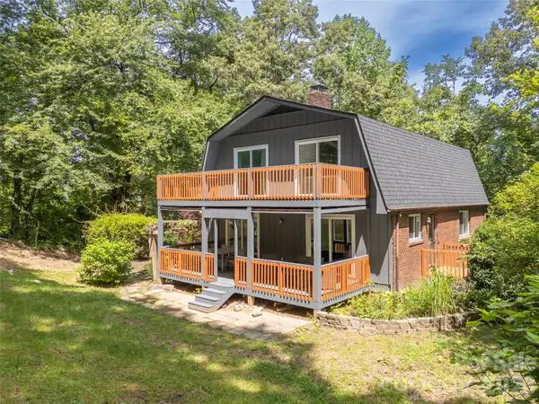 3276 Howard Gap Road, Hendersonville, NC 28792