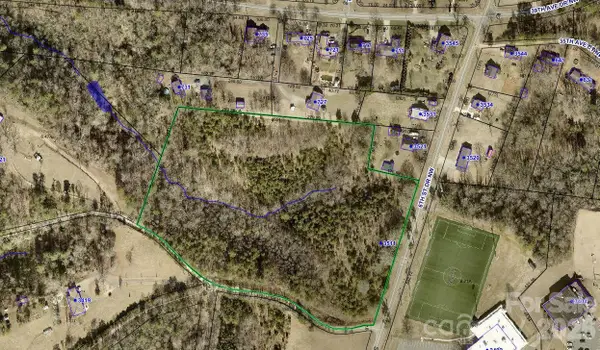 3511 6th Street Drive Nw, Hickory, NC 28601