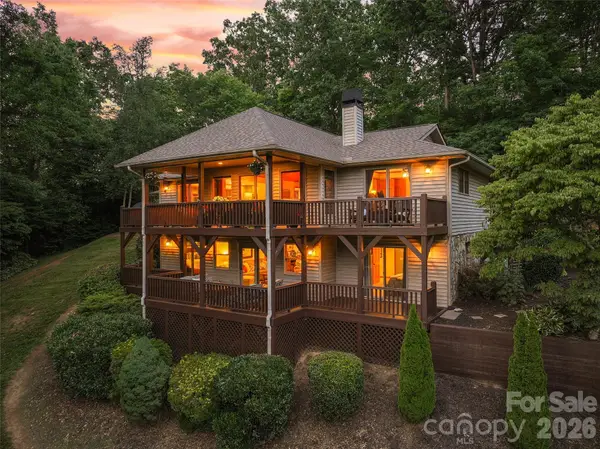 359 Saddlebrook Lane, Clyde, NC 28721