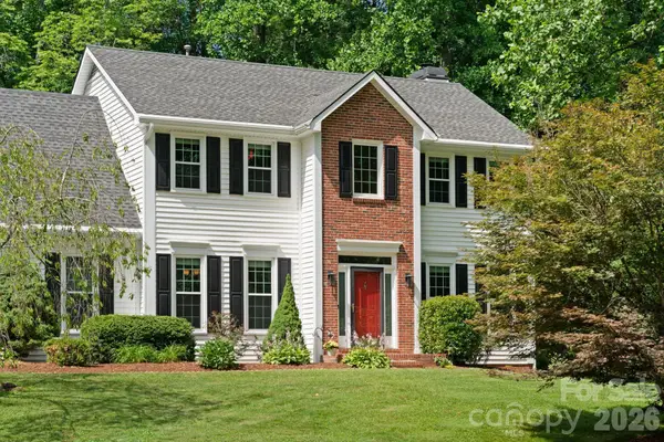 237 Windsor Forest Circle, Fletcher, NC 28732