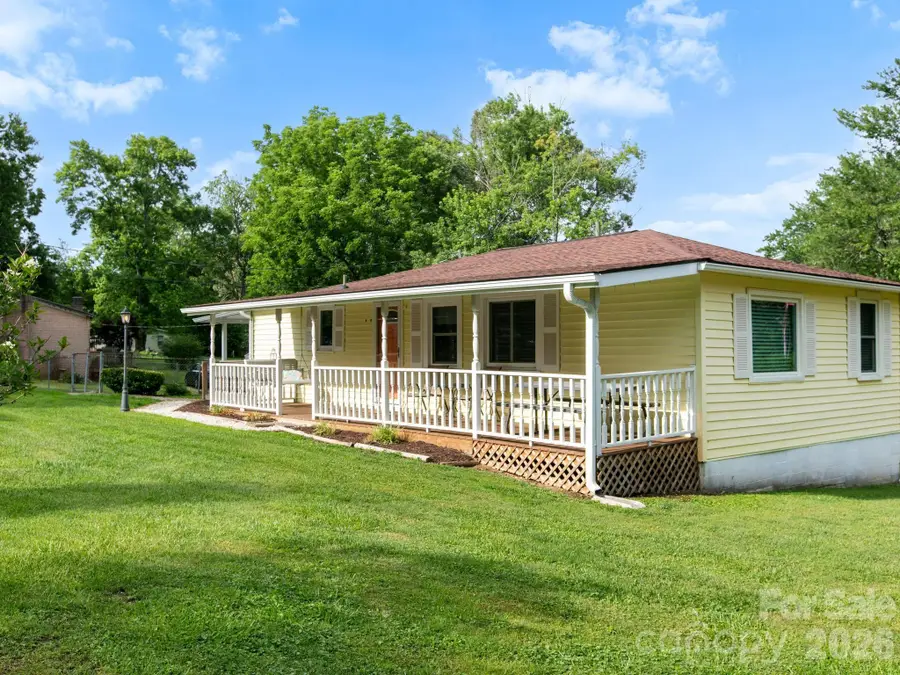 407 Hall Street, Hendersonville, NC 28739 - #2