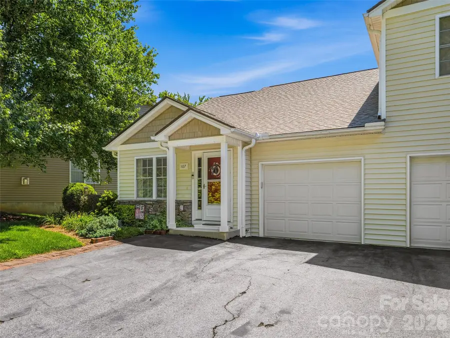 107 London Court, Brevard, NC 28712 - #2