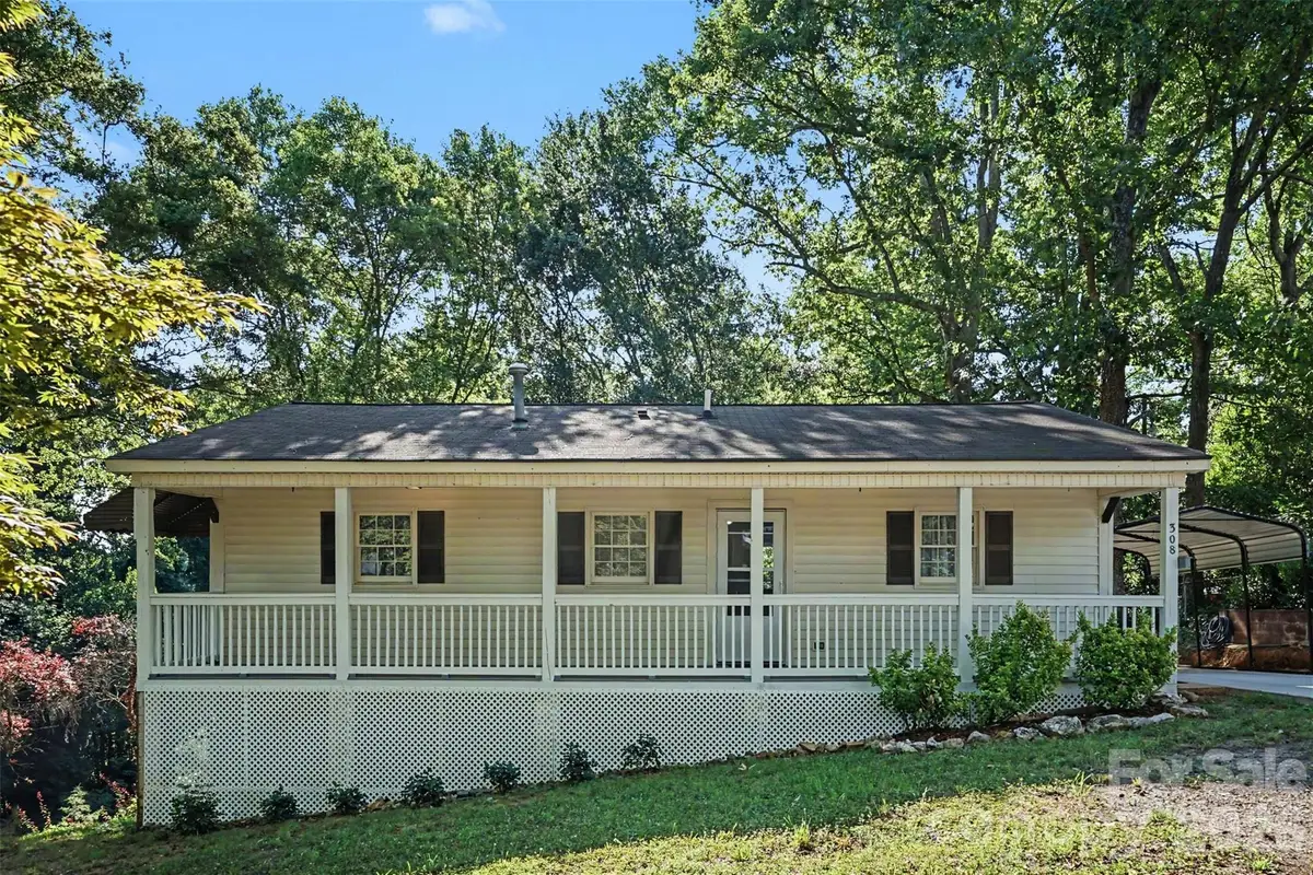308 N Carpenter Street, Kings Mountain, NC 28086 - #1