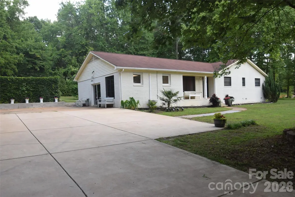 8202 Lawyers Road, Mint Hill, NC 28227 - #1