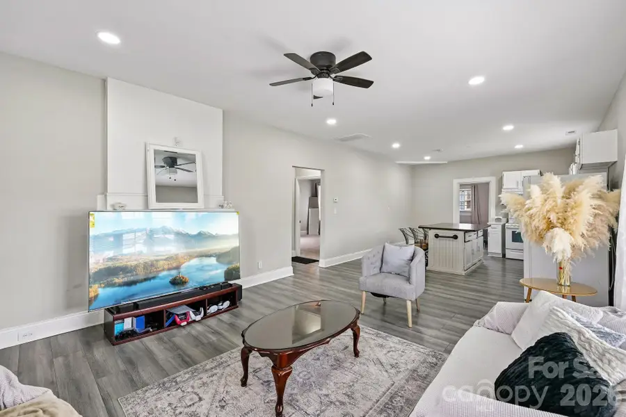 111 Church Street, Chester, SC 29706 - #3