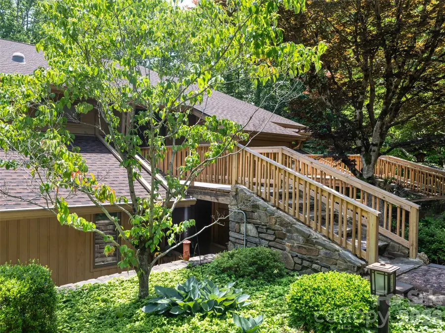 112 Live Oak Lane, Hendersonville, NC 28791 - #3