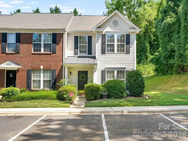 12327 Jessica Place, Charlotte, NC 28269